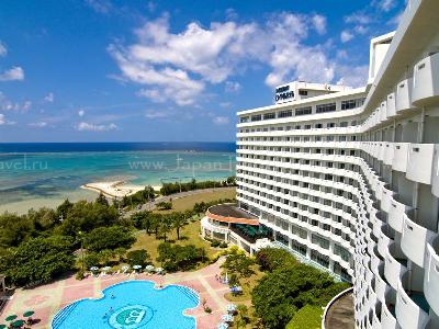 отель Okinawa Zanpamisaki Royal Hotel